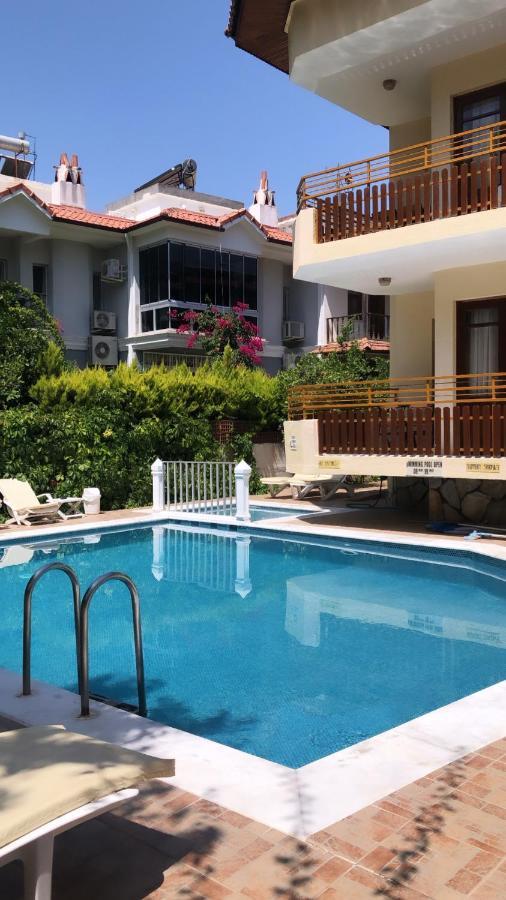 Uestuen Apart Marmaris Bagian luar foto