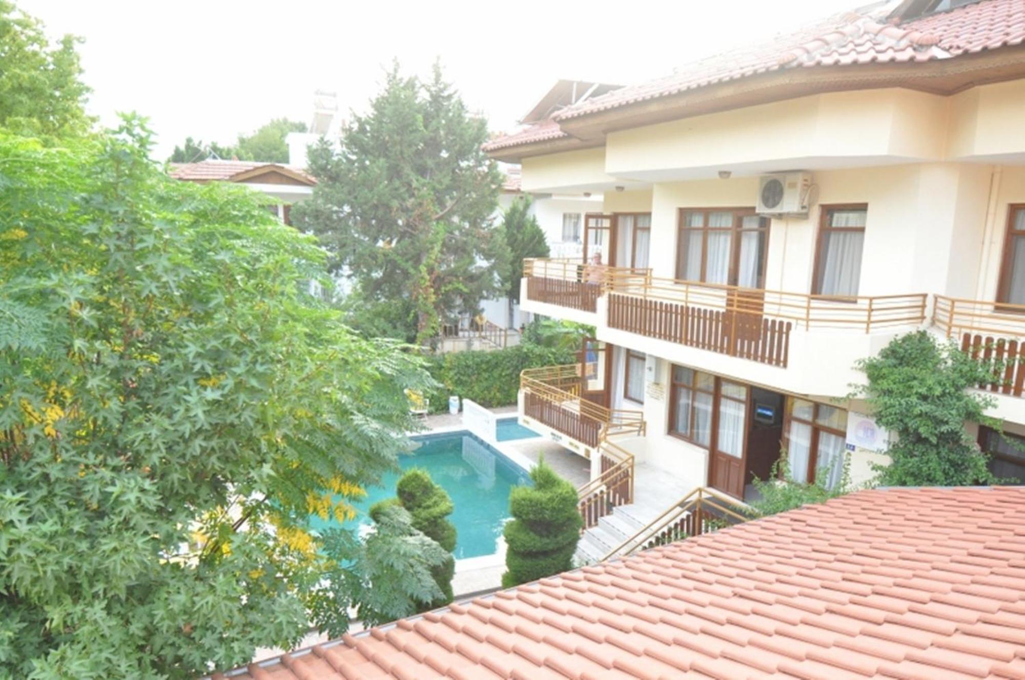 Uestuen Apart Marmaris Bagian luar foto