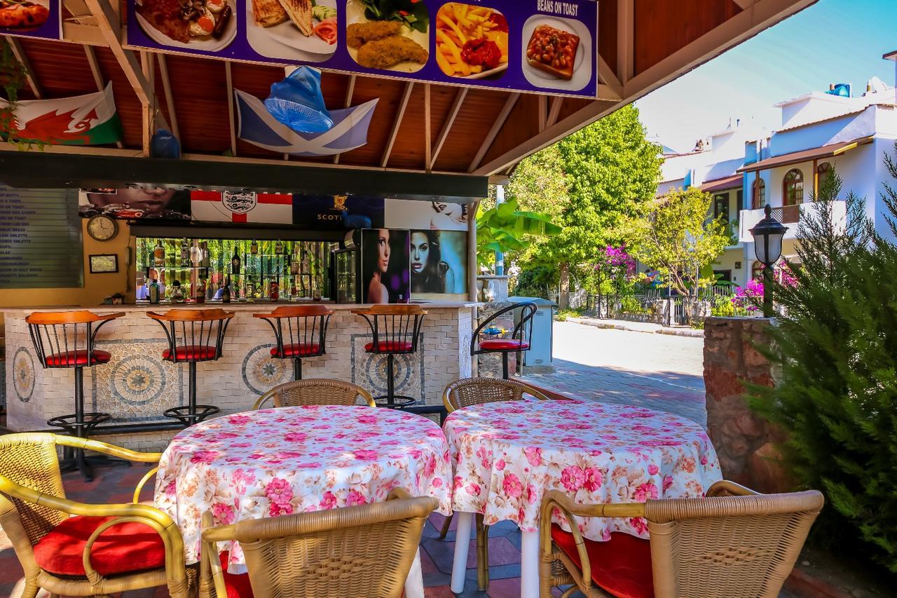 Uestuen Apart Marmaris Bagian luar foto
