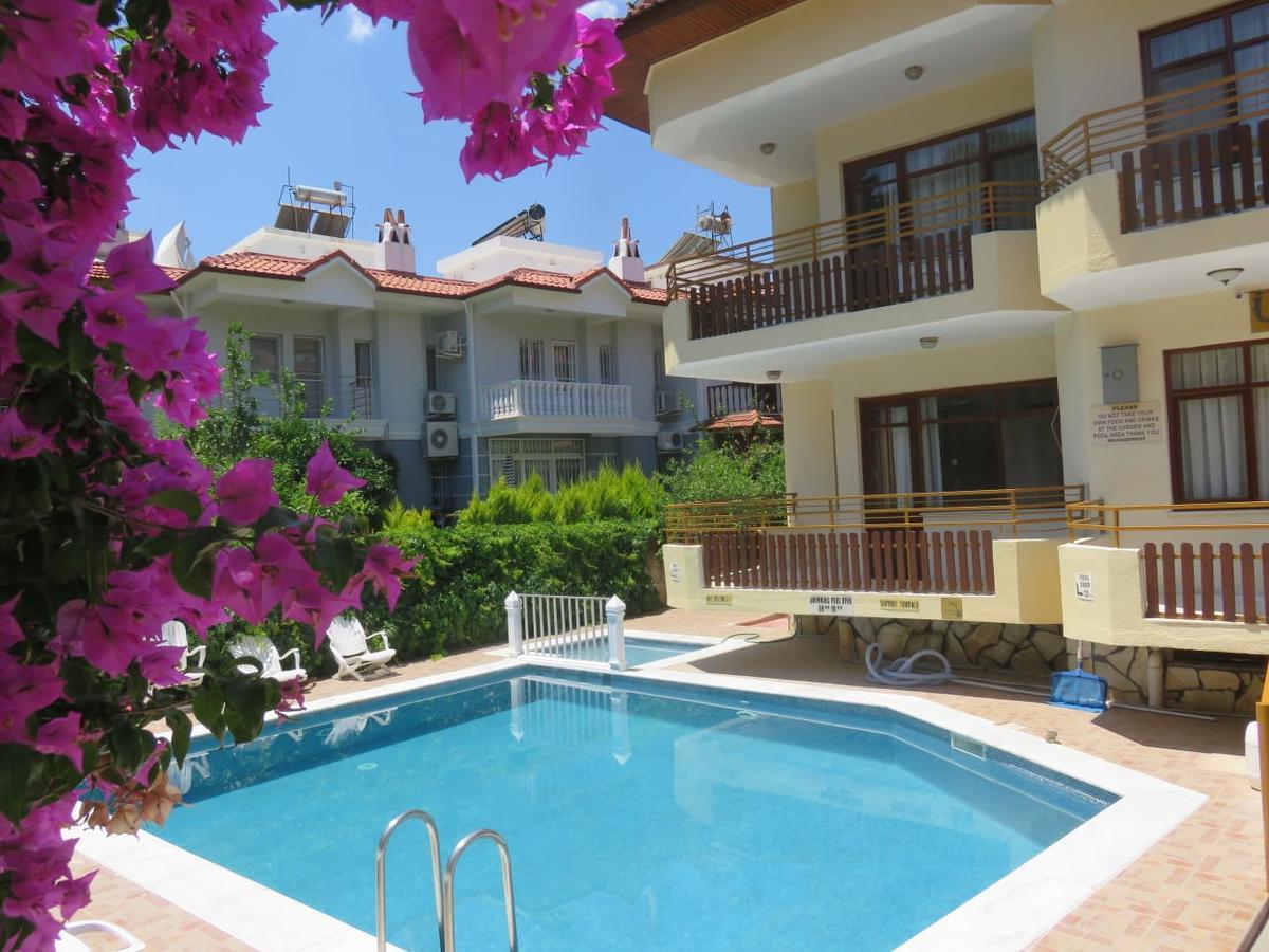 Uestuen Apart Marmaris Bagian luar foto