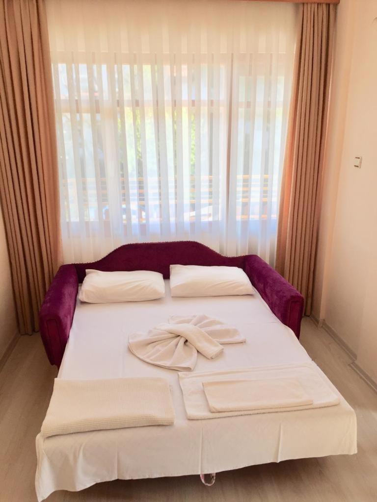 Uestuen Apart Marmaris Bagian luar foto
